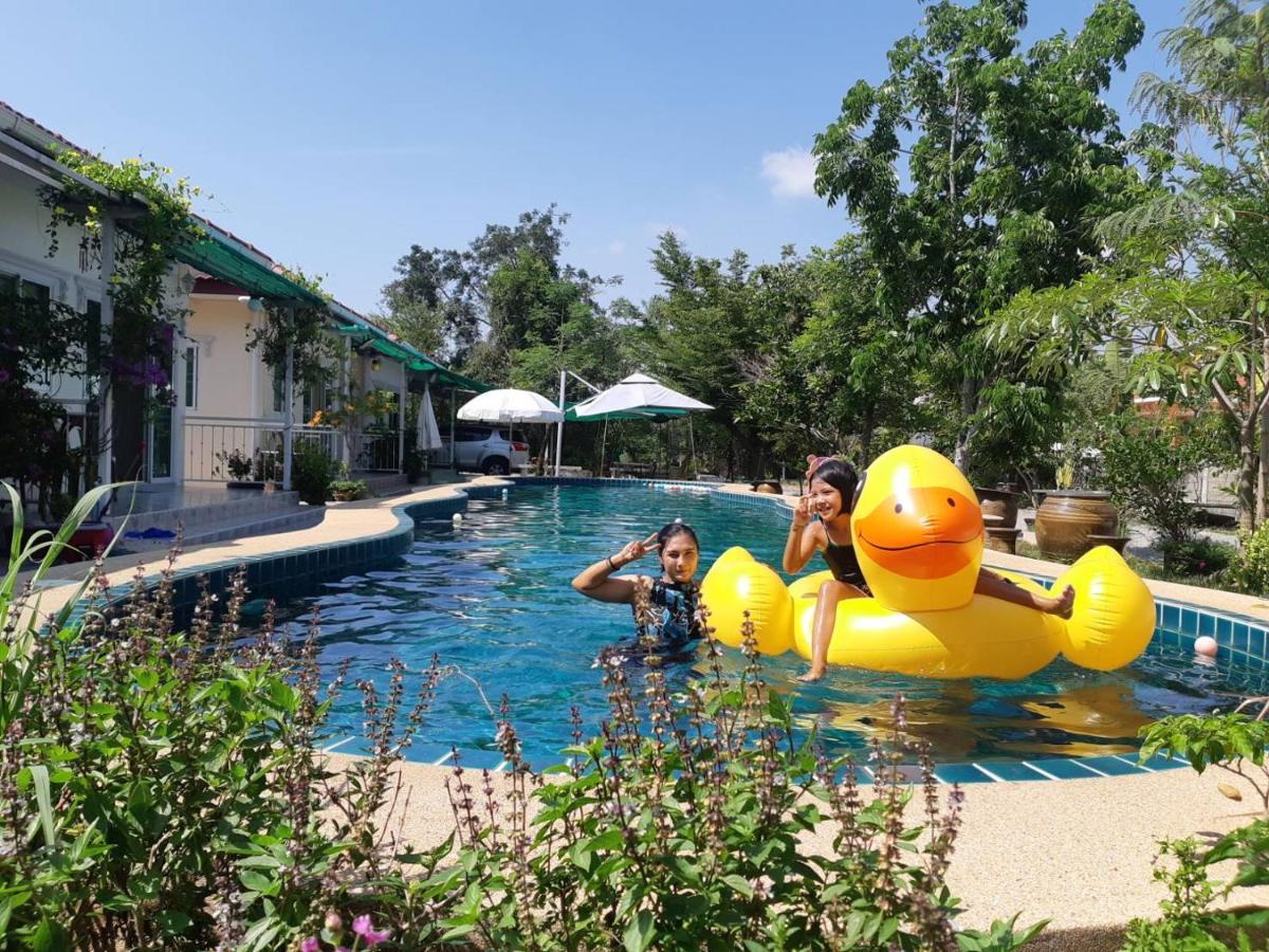 Sky And Water Resort Cha-Am Ngoại thất bức ảnh