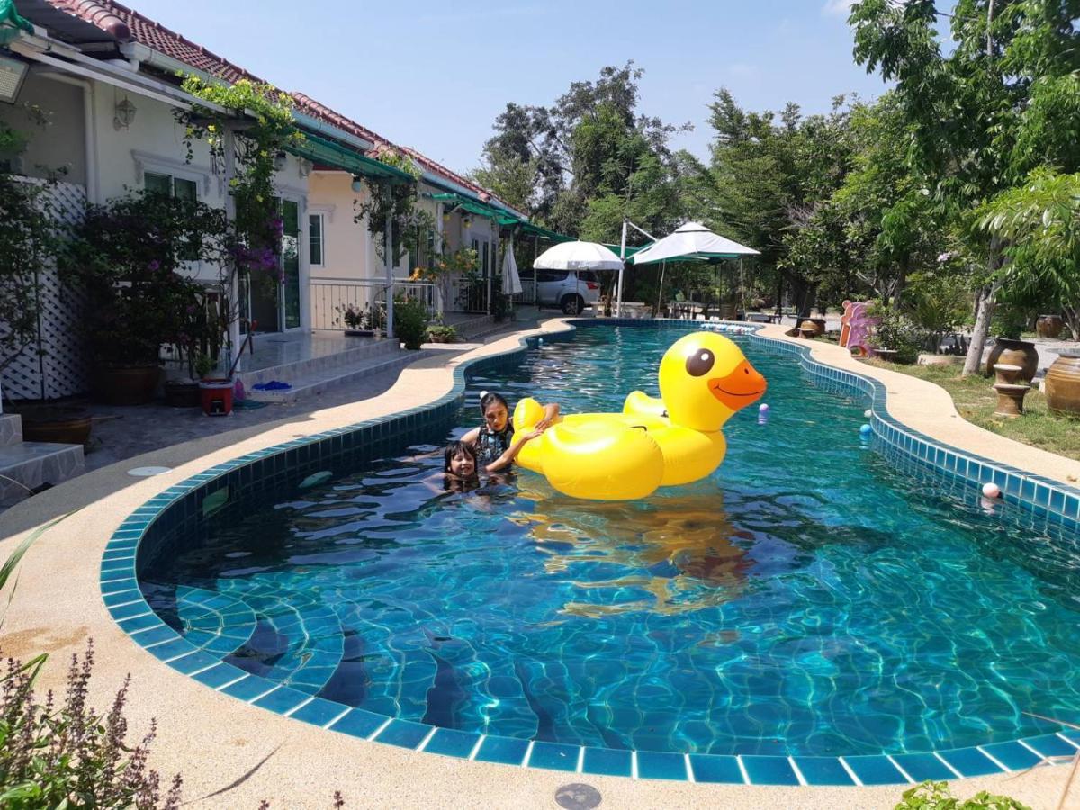 Sky And Water Resort Cha-Am Ngoại thất bức ảnh